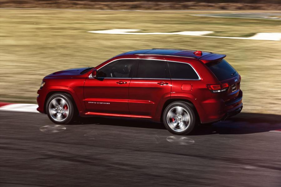  Jeep Grand Cherokee SRT8 2014 года  (фото 37 из 73)